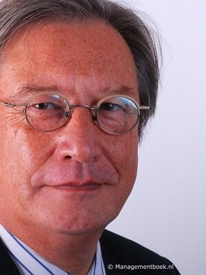 Pamflet2.nl Leidende idealen - Welk ideaal haalt ons de crisis uit? 60 ideeën